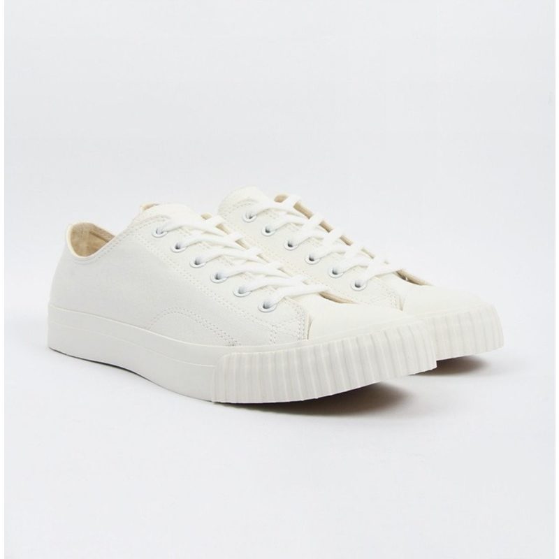 Bata Bullets - White/White Low Cut Canvas - Team Rhapsody