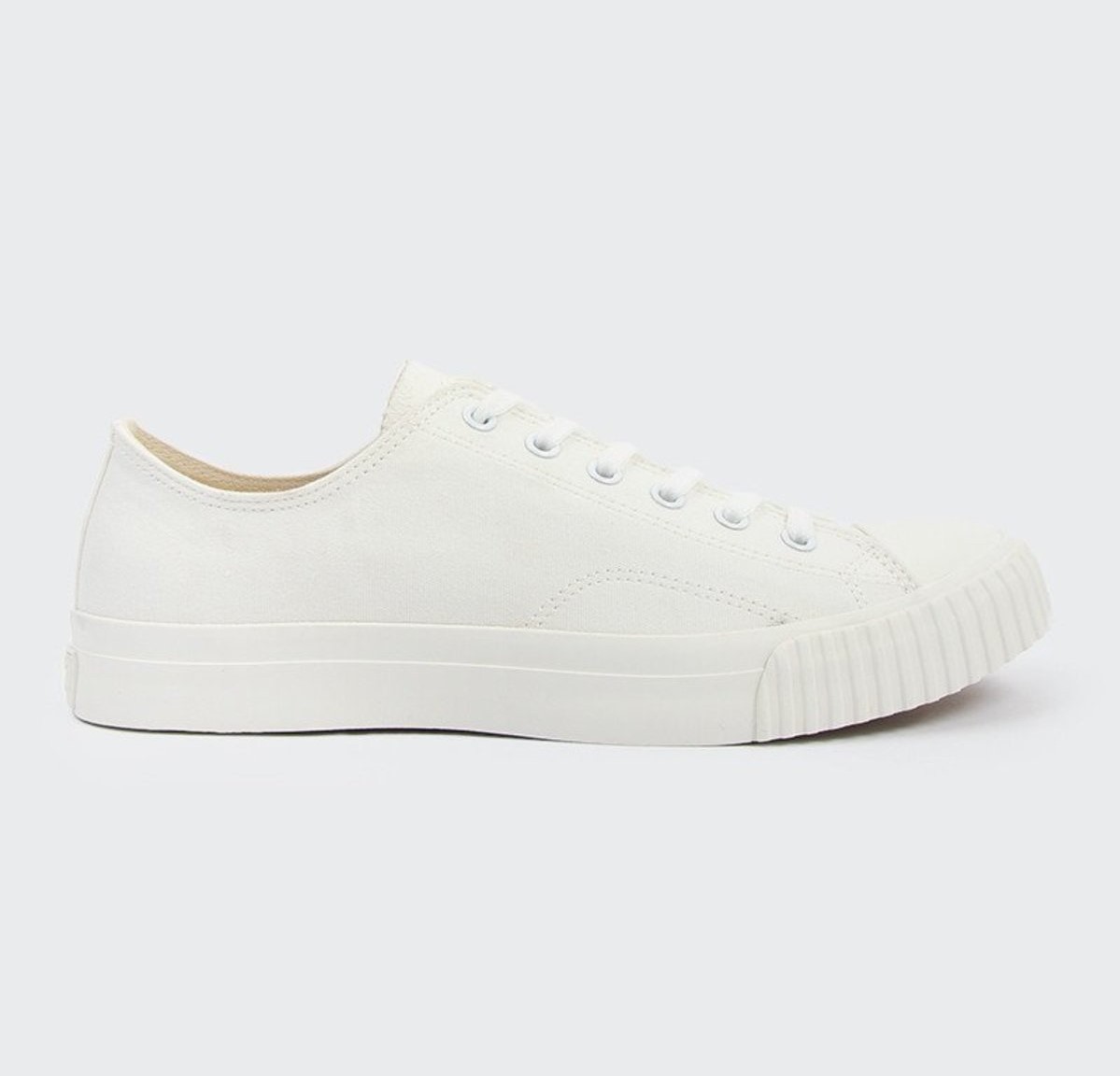 Bata Bullets - White/White Low Cut Canvas - Team Rhapsody