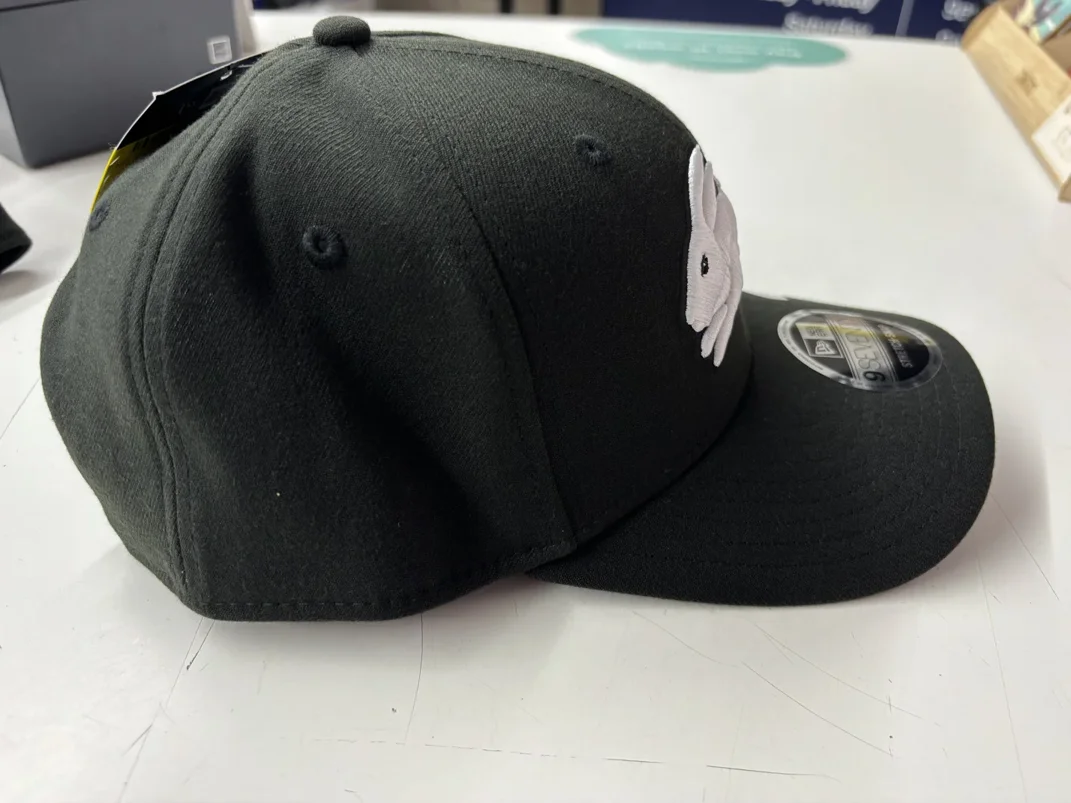 NRL-Rabbitohs-970SS-Snapback-Cap-Black-White-Right.webp NRL Rabbitohs 970SS Snapback Cap Black White Right View