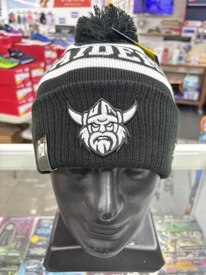 Raiders Beanie Black White Front