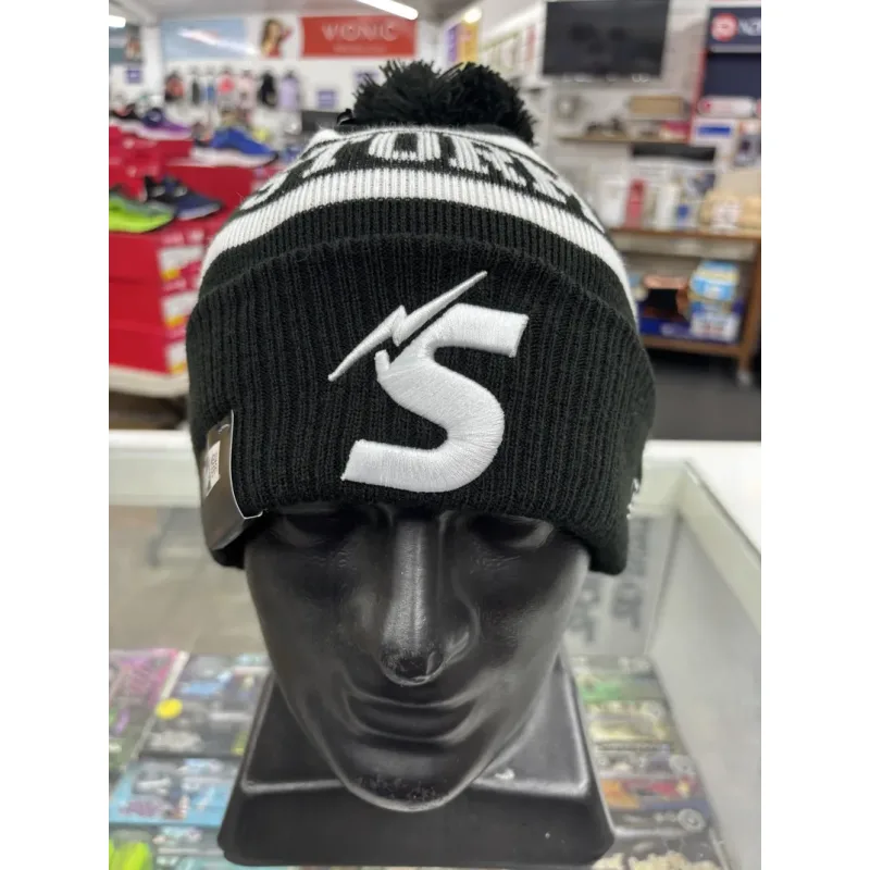 Storm New Era Beanie Black/White Front head view